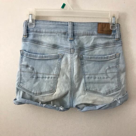American Eagle Hi-Rise Shortie Shorts Light Wash - Picture 5 of 7